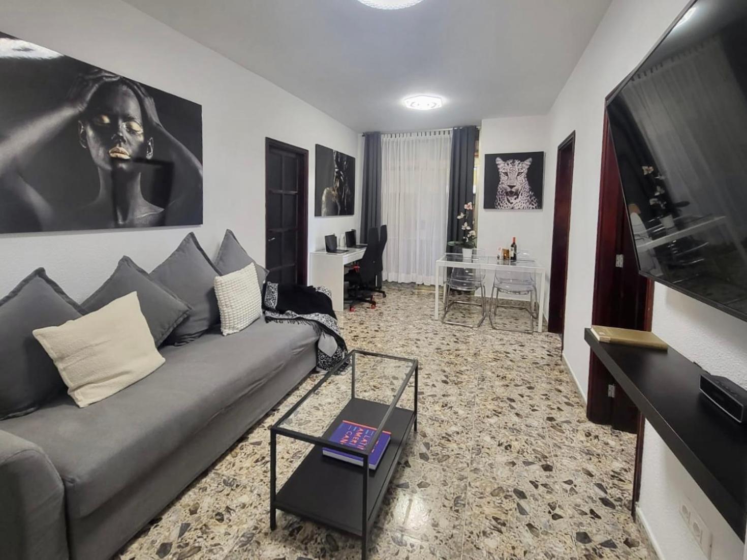 Affordable Holiday Accommodation For Large Families And Groups At Las Canteras Beach With 3 Bedrooms And Free Parking Las Palmas de Gran Canaria Exterior foto